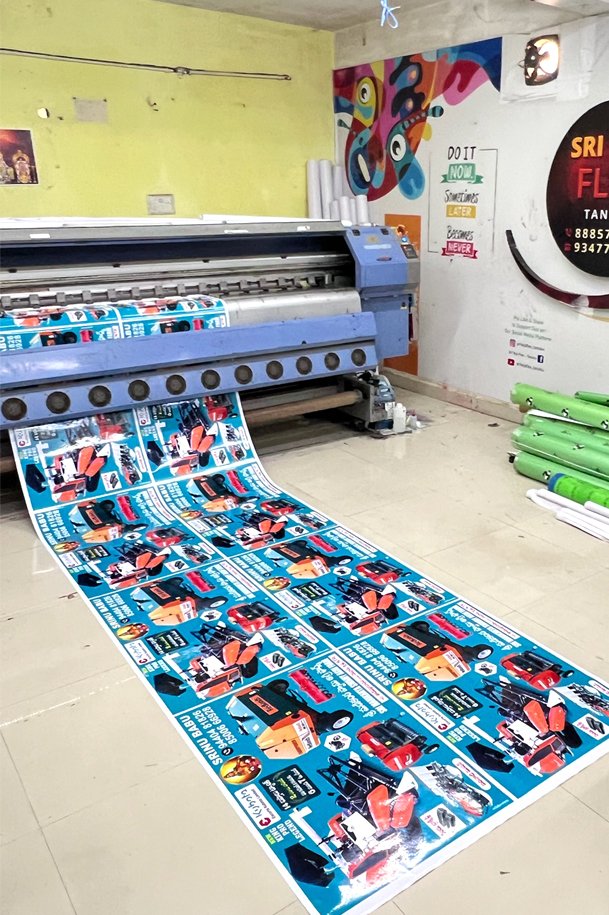 Window displays vinyl printing